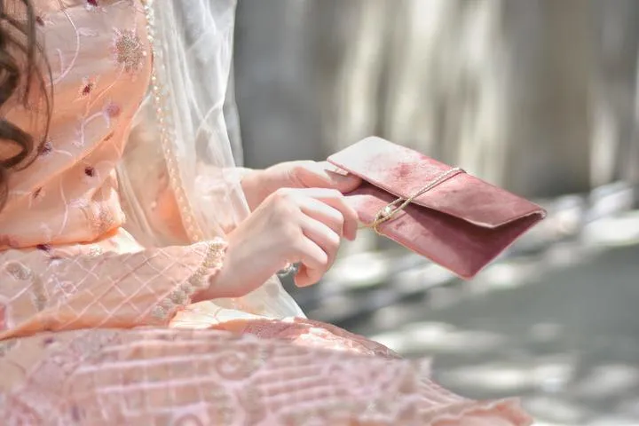 Chapter 13 - Tea Pink Velvet Envelope