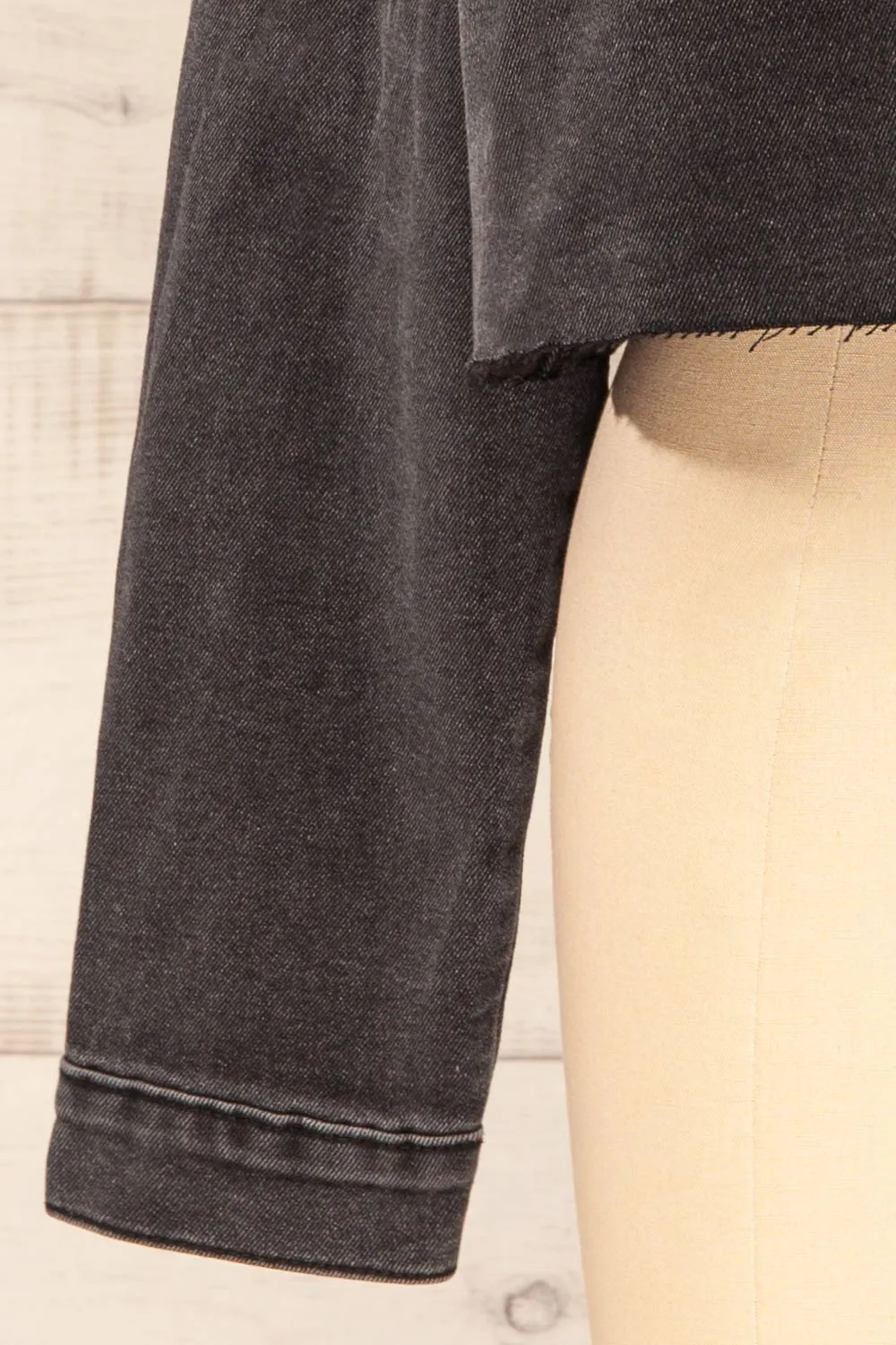Monheurt | Oversized Black Cropped Jean Jacket