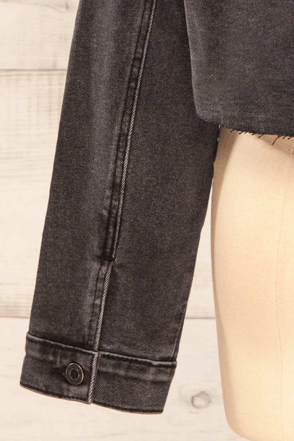 Monheurt | Oversized Black Cropped Jean Jacket